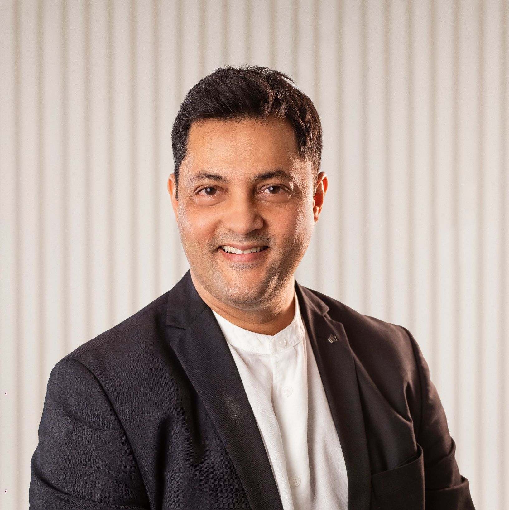 suraj-juneja-partner Suraj Juneja